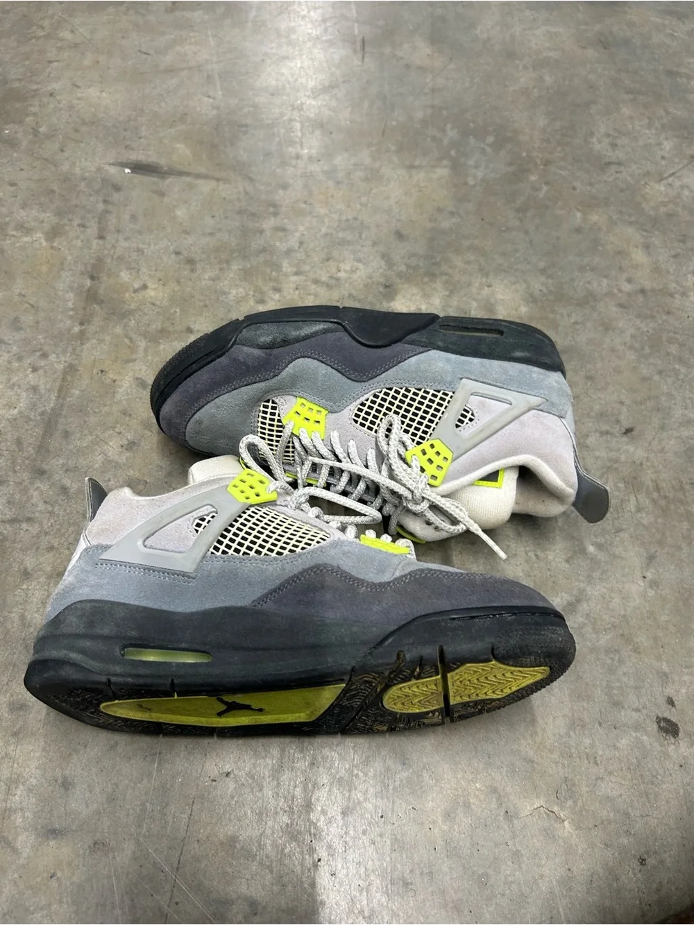 Jordan 4 neon 95 sneakers size 8.5